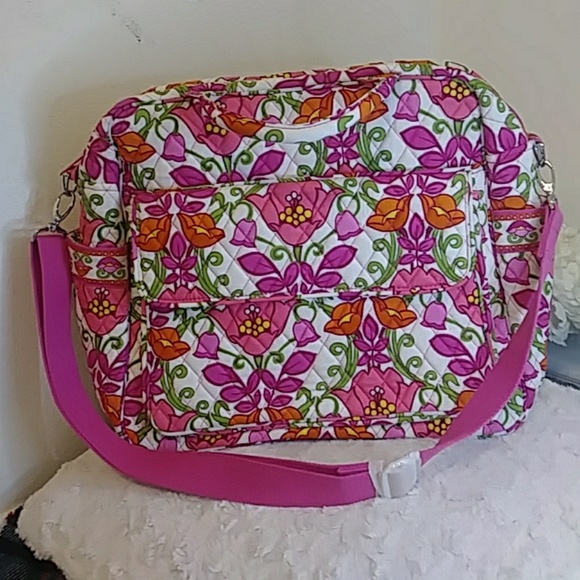 Vera Bradley Handbags - NWOT VERA BRADELY LARGE BAG